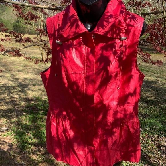 New Christopher & Banks Vest🌺 - Picture 1 of 14